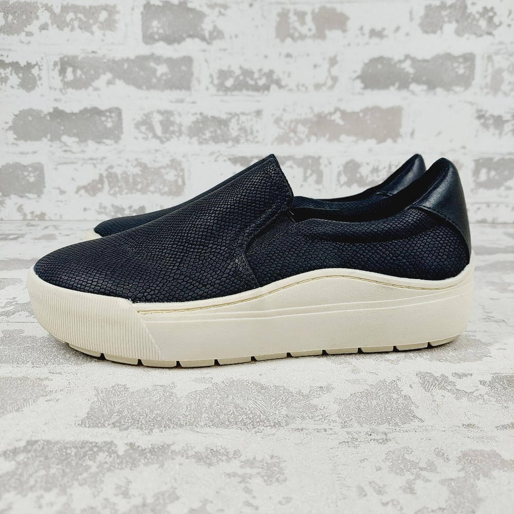 Dr Scholl's Time Off Black Faux Leather Slip On Sneaker W957